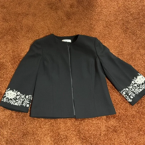 Kasper Black blazer embroidered - Picture 2 of 8